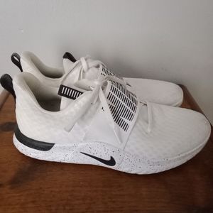 Nike women's athletic sneakers sz 8